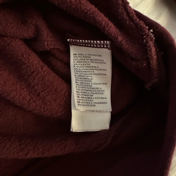 The North Face large burgundy hoodie. - Picture 5 of 15